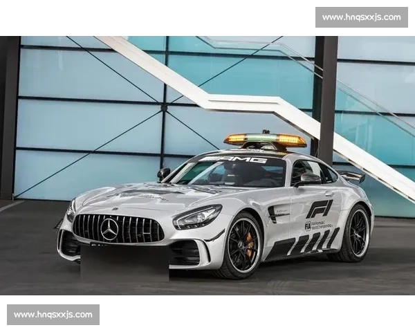 F1赛场安全车出动背后的策略与比赛节奏影响解析 F1赛场安全车出动背后的策略与比赛节奏影响解析