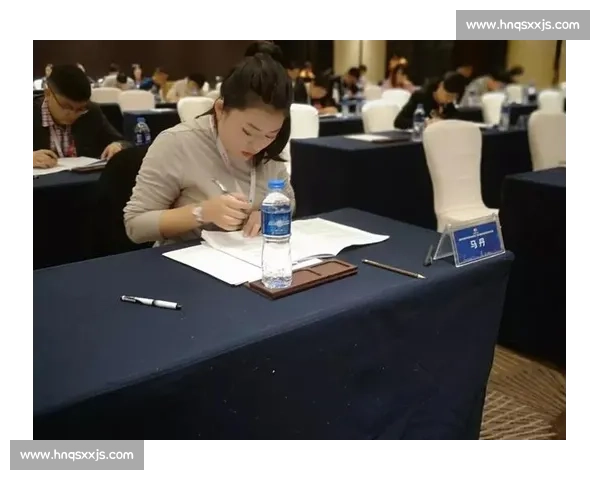 激烈角逐智力与记忆极限 查词典比赛展现语言高手风采